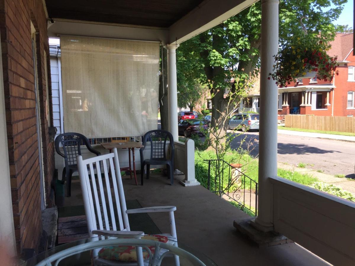 Wanderfalls Guesthouse & Hostel Niagara Falls Exterior photo